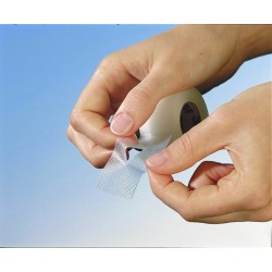 Sparadrap plastique microperforé 3M™ TRANSPORE Sparadrap plastique microperforé 3M™ TRANSPORE